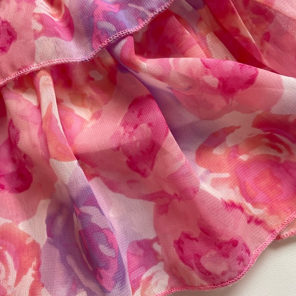 Floral print tiered dress. - Picture 2 of 7